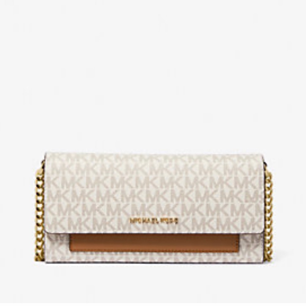 Jet Set Medium Logo 2-In-1 Convertible Crossbody Bag